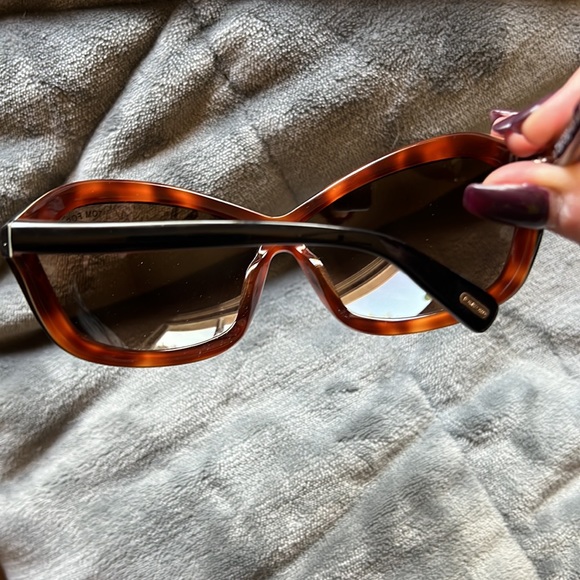 Tom Ford Sunglasses - Picture 3 of 7
